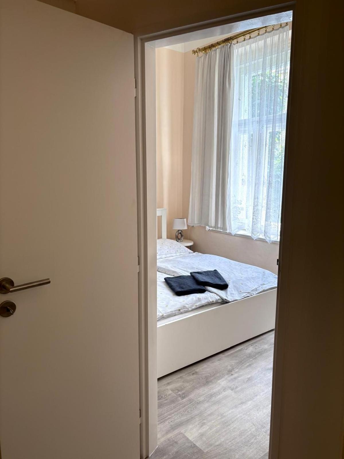 Apartment Big In The Center Prague